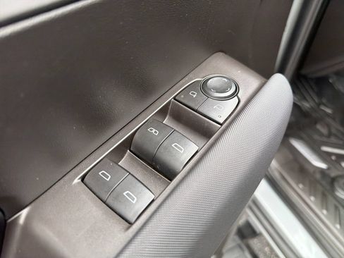 Used 2025 Chevrolet Colorado Z71 AWD/4WD image 28