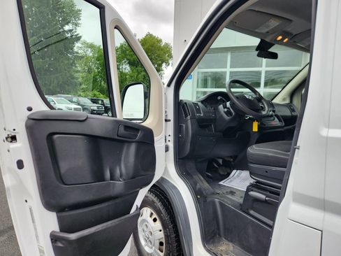 Used 2016 RAM ProMaster 1500 w/ Premium Appearance Group FWD image 21