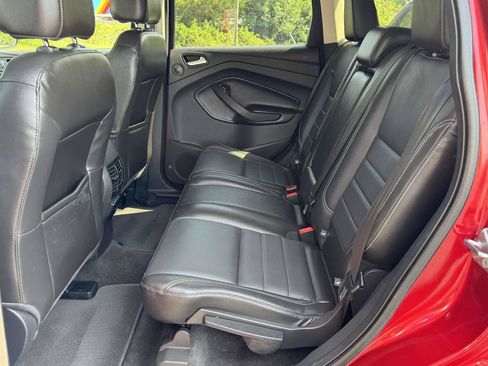 Used 2015 Ford Escape SE w/ Equipment Group 201A AWD/4WD image 18