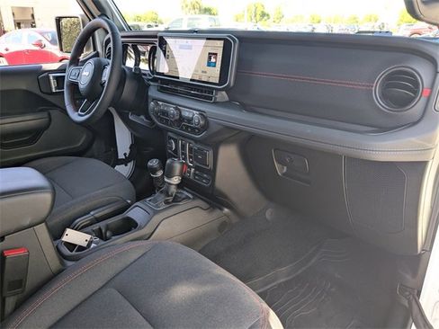 Used 2024 Jeep Wrangler Rubicon w/ Safety Group image 16