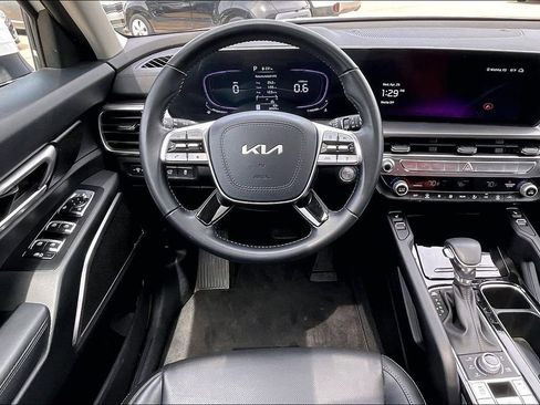 Used 2025 Kia Telluride S AWD/4WD image 5