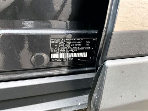 Certified 2023 Toyota RAV4 LE FWD image 33