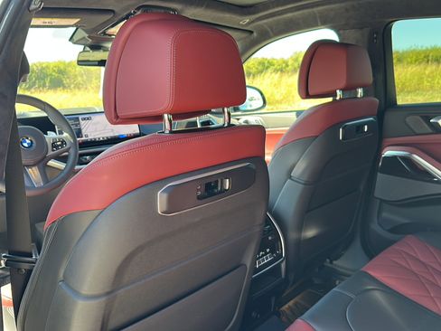 New 2026 BMW X6 xDrive40i w/ Climate Comfort Package image 14