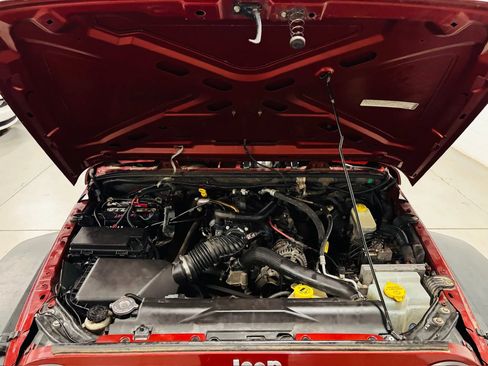 Used 2009 Jeep Wrangler Unlimited X RWD image 23