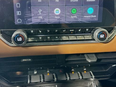 Used 2026 GMC Canyon AT4 w/ Technology Plus Package image 18