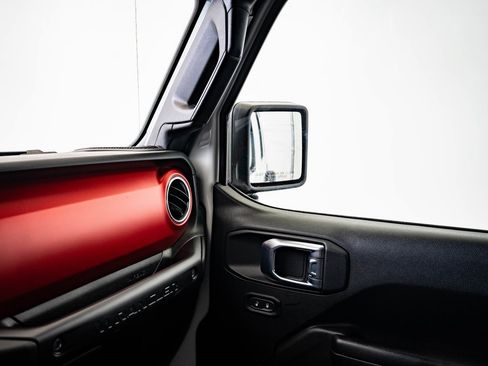 Used 2021 Jeep Wrangler Unlimited Rubicon image 28