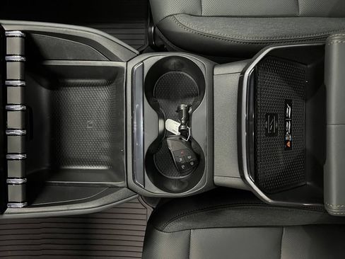 New 2027 GMC Terrain AT4 w/ LPO, Floor Liner Package AWD/4WD image 25