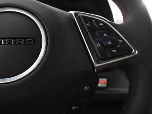Used 2021 Chevrolet Camaro ZL1 RWD image 13