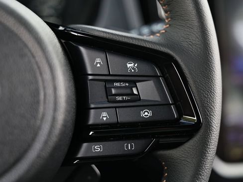 Used 2025 Subaru Forester Touring AWD/4WD image 33
