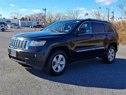 Used 2013 Jeep Grand Cherokee Laredo image 3