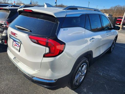 Used 2020 GMC Terrain SLT w/ Preferred Package image 4