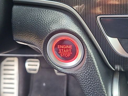 Used 2018 Honda Accord Sport image 9