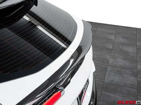 Used 2024 Lamborghini Urus Performante AWD/4WD image 26