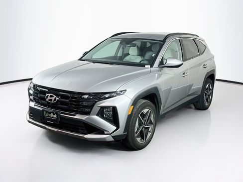 Used 2025 Hyundai Tucson SEL AWD/4WD image 3