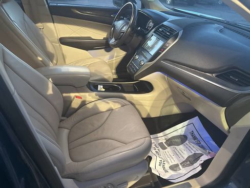 Used 2018 Lincoln MKC Reserve w/ Lincoln MKC Climate Package AWD/4WD image 16
