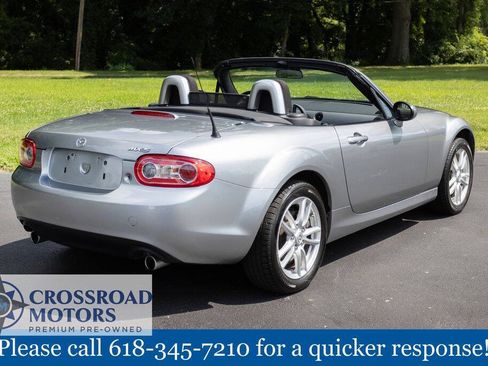 Used 2012 MAZDA MX-5 Miata Sport RWD image 6