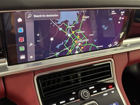 Certified 2023 Porsche Panamera image 24