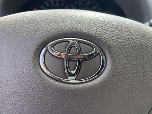 Used 2006 Toyota Camry LE image 30