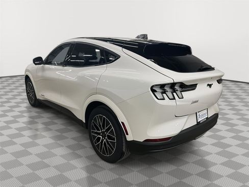 Used 2025 Ford Mustang Mach-E Premium image 7