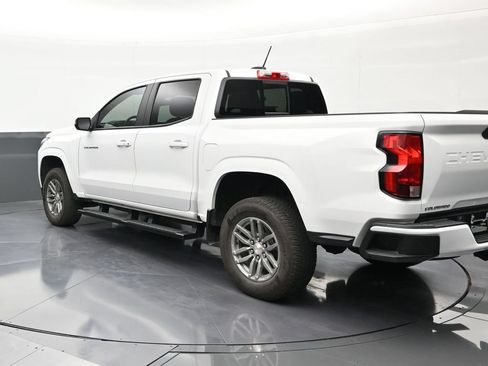 Used 2024 Chevrolet Colorado LT w/ LT Convenience Package RWD image 3