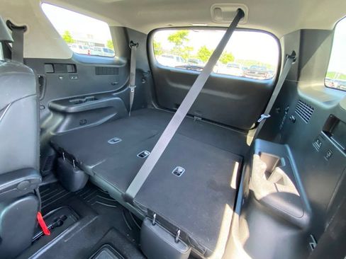 Used 2022 Hyundai Palisade Limited FWD image 26