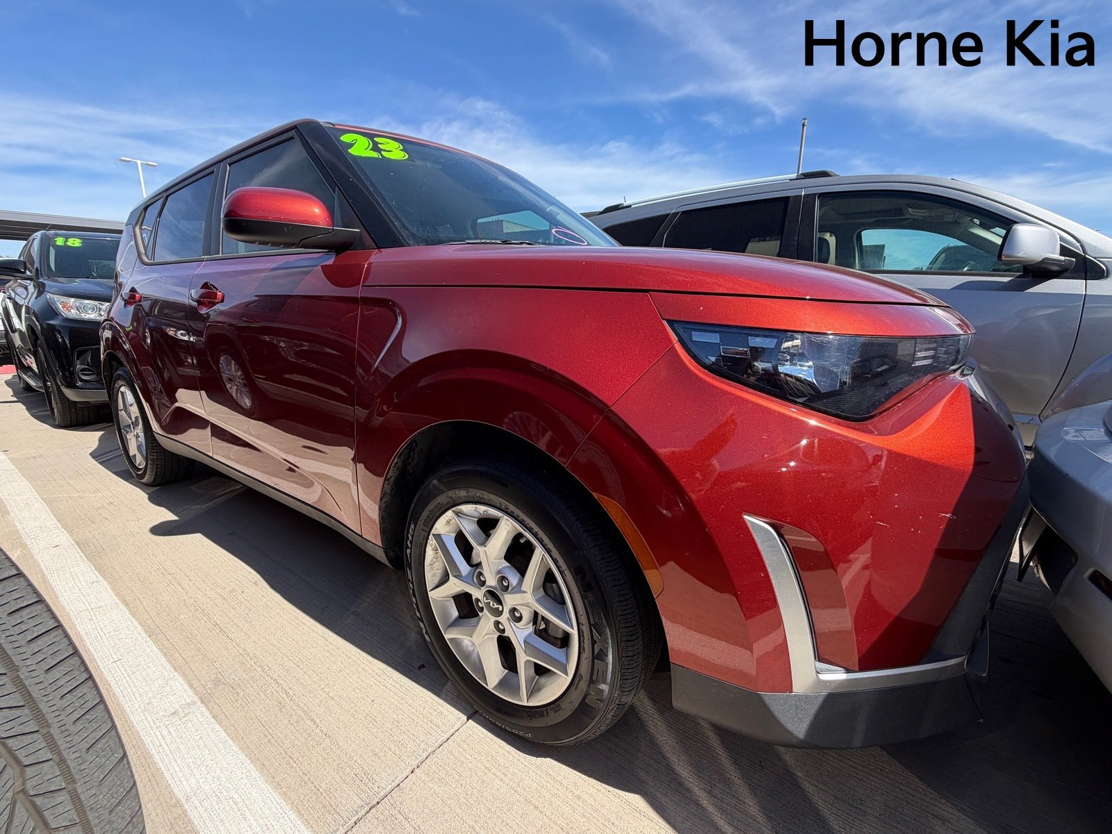 Certified 2023 Kia Soul LX w/ LX Technology Package FWD image 2