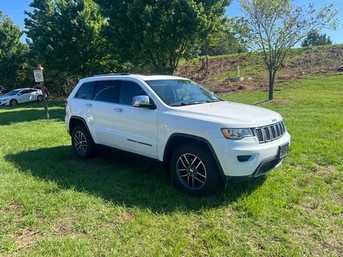 Used 2018 Jeep Grand Cherokee Limited AWD/4WD image 7