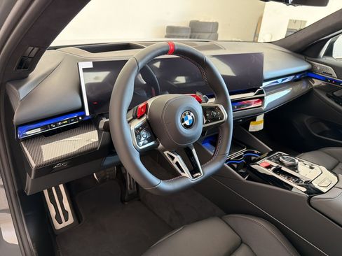 New 2027 BMW M5 AWD/4WD image 4