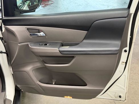 Used 2015 Honda Odyssey EX-L image 23