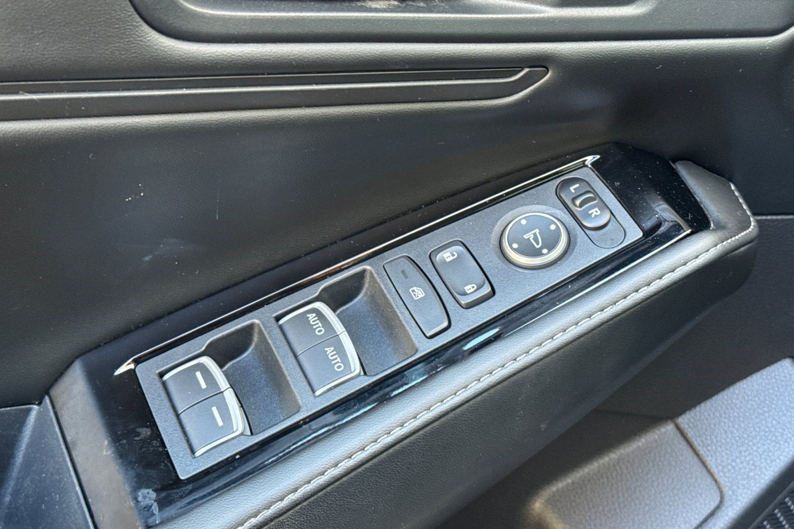 Used 2024 Honda Accord Touring image 14