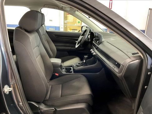 Used 2024 Honda CR-V LX image 11