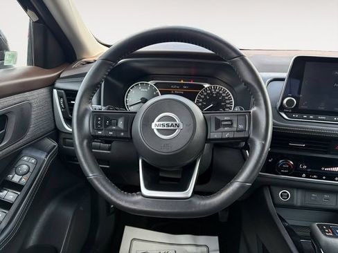 Used 2021 Nissan Rogue S FWD image 12