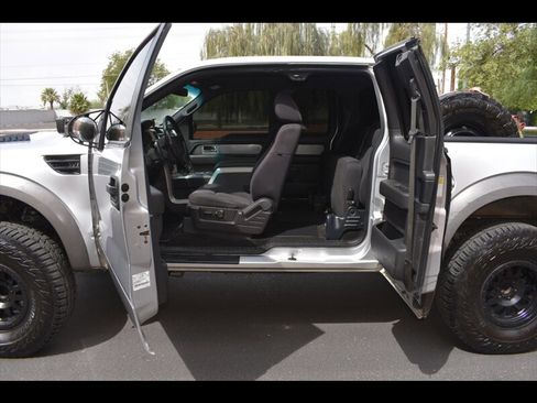 Used 2011 Ford F150 Raptor image 19