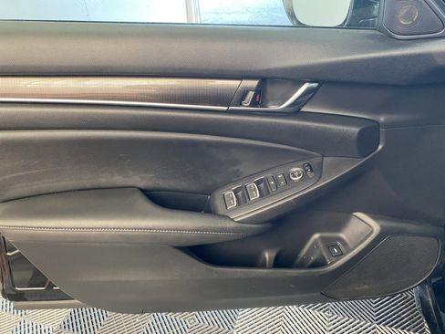 Used 2020 Honda Accord Sport image 17