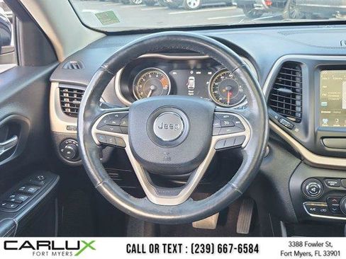 Used 2017 Jeep Cherokee High Altitude image 18