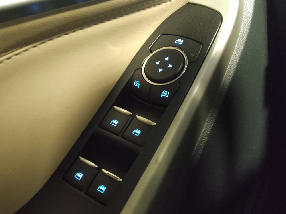 Used 2022 Ford Explorer XLT w/ Equipment Group 202A RWD image 27