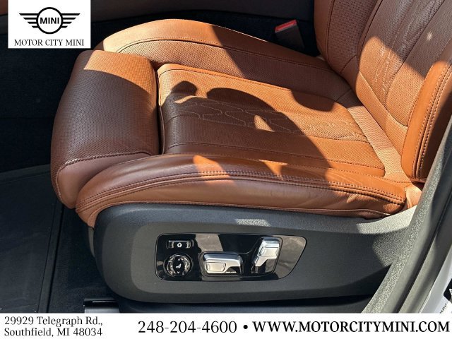 Used 2023 BMW X6 M50i w/ Executive Package AWD/4WD image 20