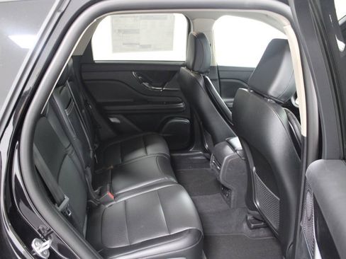 New 2026 Lincoln Corsair Premiere image 30