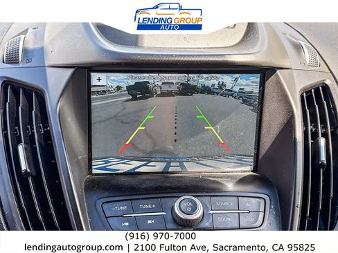 Used 2018 Ford Escape SE w/ SE Sync 3 Package AWD/4WD image 23