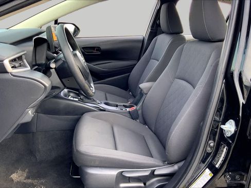 Used 2024 Toyota Corolla LE FWD image 8
