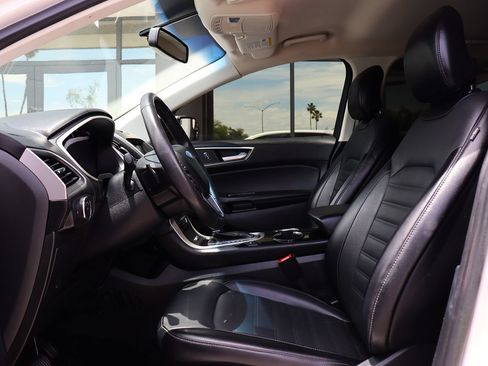 Used 2018 Ford Edge SEL w/ Equipment Group 201A FWD image 38