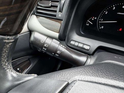 Used 2015 Lexus LS 460 image 23