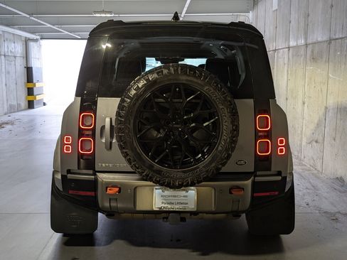 Used 2020 Land Rover Defender 110 X image 8