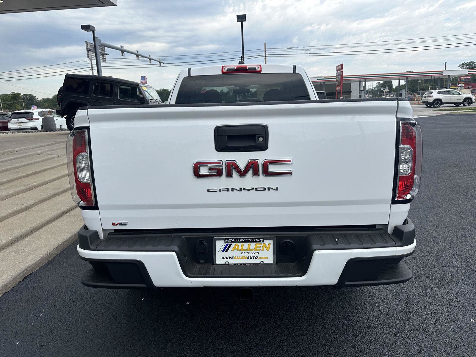 Used 2022 GMC Canyon Elevation Standard w/ Convenience Package AWD/4WD image 11