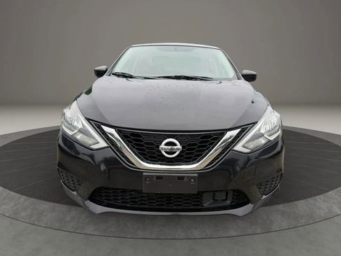 Used 2018 Nissan Sentra S w/ Appearance Package FWD image 2
