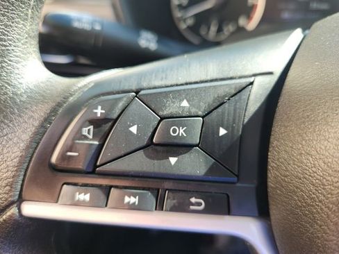 Used 2025 Nissan Altima 2.5 SV image 25