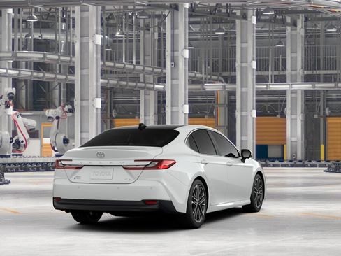 New 2026 Toyota Camry XLE AWD/4WD image 9