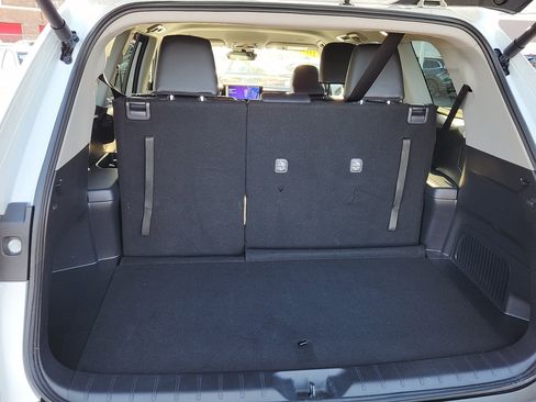 Used 2025 Toyota Grand Highlander AWD image 29