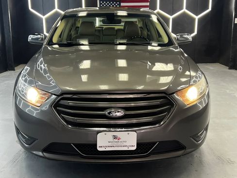 Used 2014 Ford Taurus Limited FWD image 3