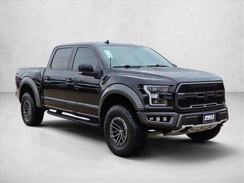 Used 2020 Ford F150 Raptor w/ Equipment Group 802A Luxury image 3